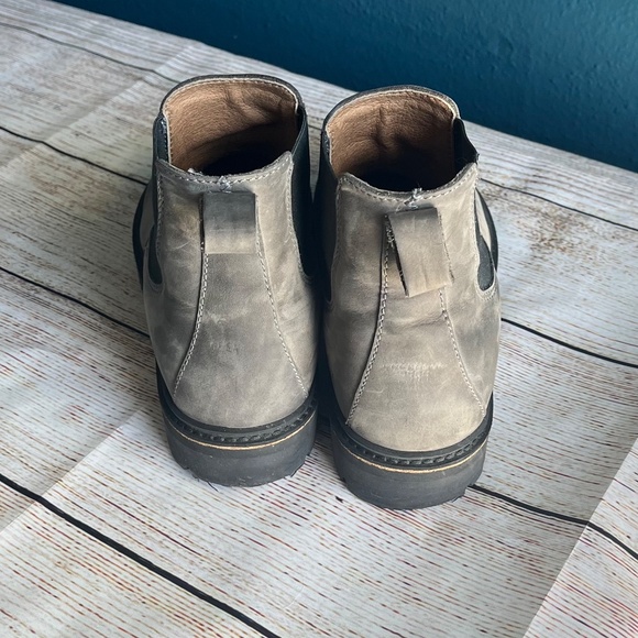Birkenstock Stalon Chelsea Boots | Women’s Leather Ankle Boots | Size 8 - Picture 3 of 4